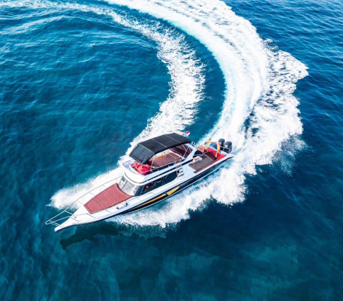 FULL DAY TO NUSA PENIDA-Q12 YACHT (10-15 PERSON)