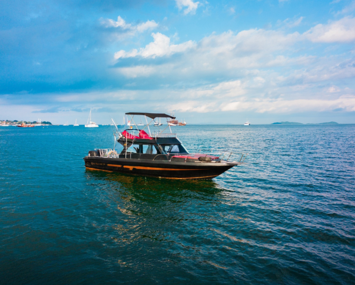 FULL DAY TO NUSA PENIDA-Q10 YACHT (10 PERSON)