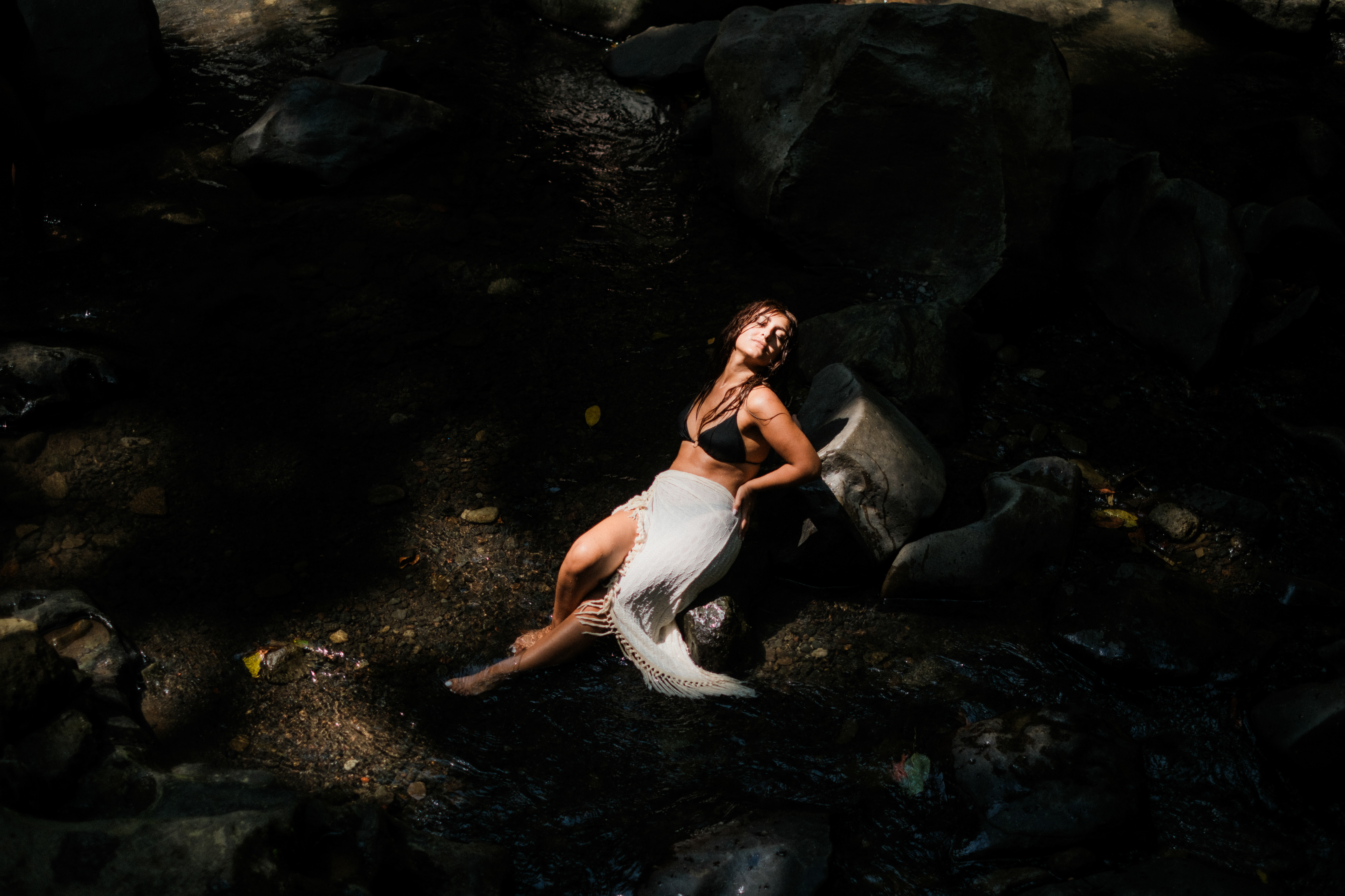 PHOTOSHOOT SESSION (HOURLY)
