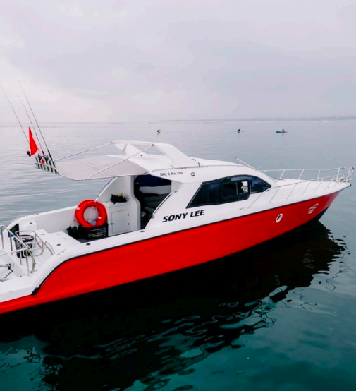 SONY LEE YACHT - FULL TRIP NUSA PENIDA (10-12 PERSON)