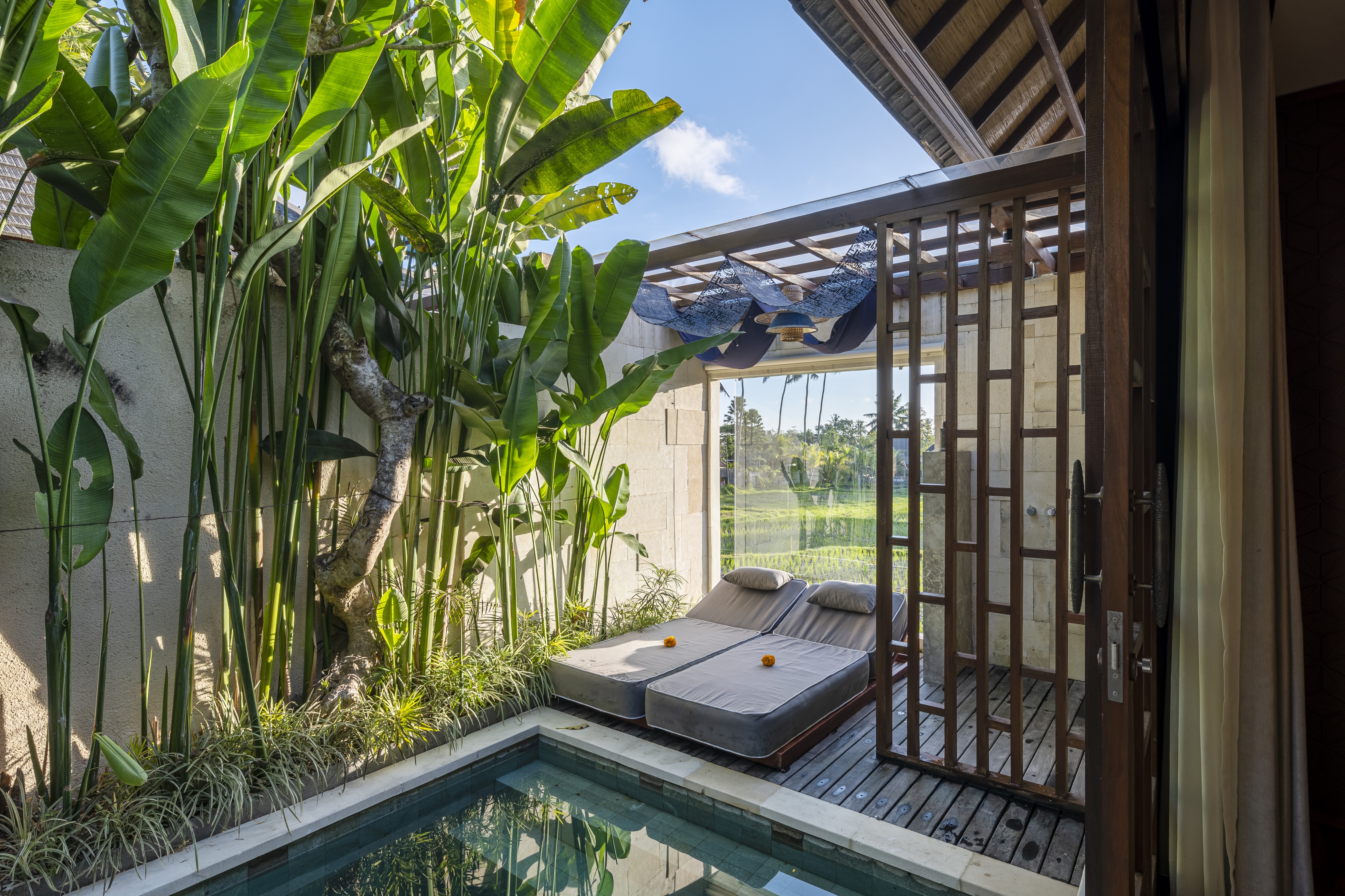 FLORANA ONE-BEDROOM VILLA