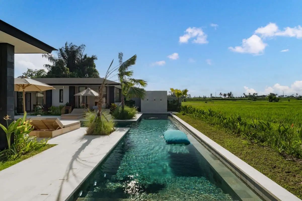 UBUD FLORANA SIX-BEDROOM FAMILY VILLA